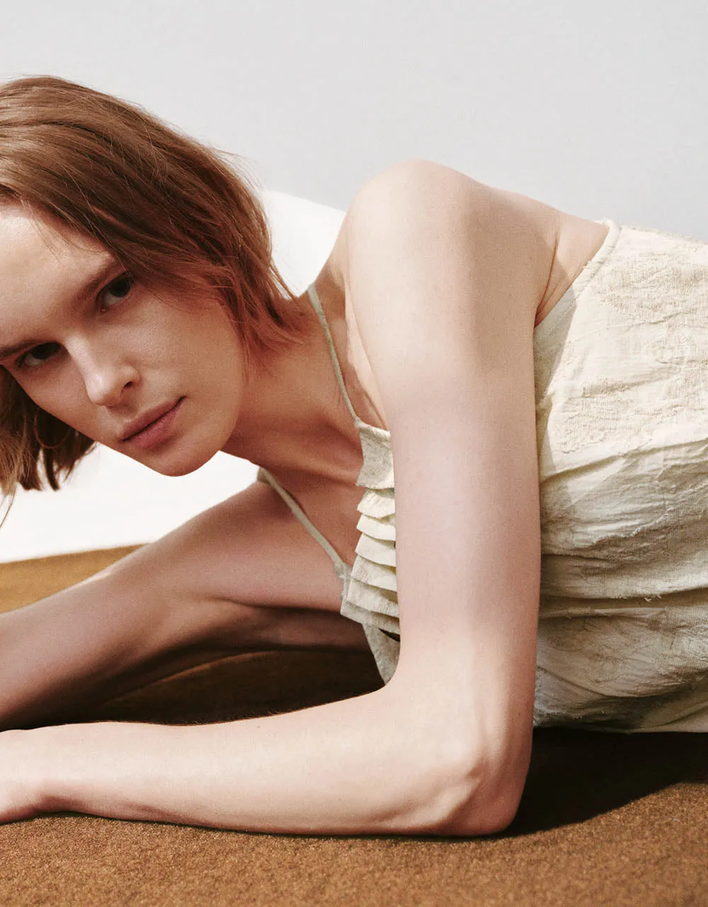 Halter Neck Linen Tank Top sold by Urban Revivo product image thumbnail 4