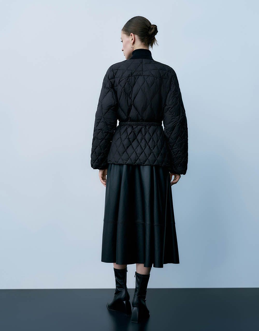 V-Neck Down Jacket With Belt sold by Urban Revivo product image thumbnail 4
