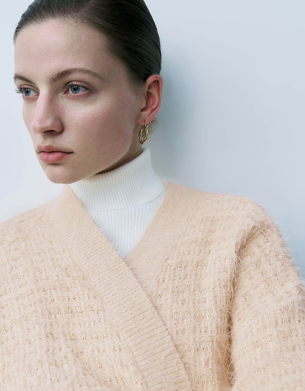 Faux Pearl Button Knitted Cardigan sold by Urban Revivo product image thumbnail 5