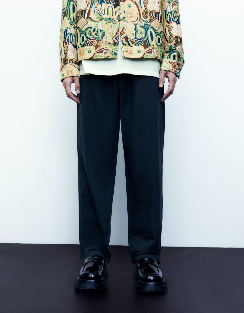 Oversized Jogger Pants With Belt sold by Urban Revivo product image thumbnail 2