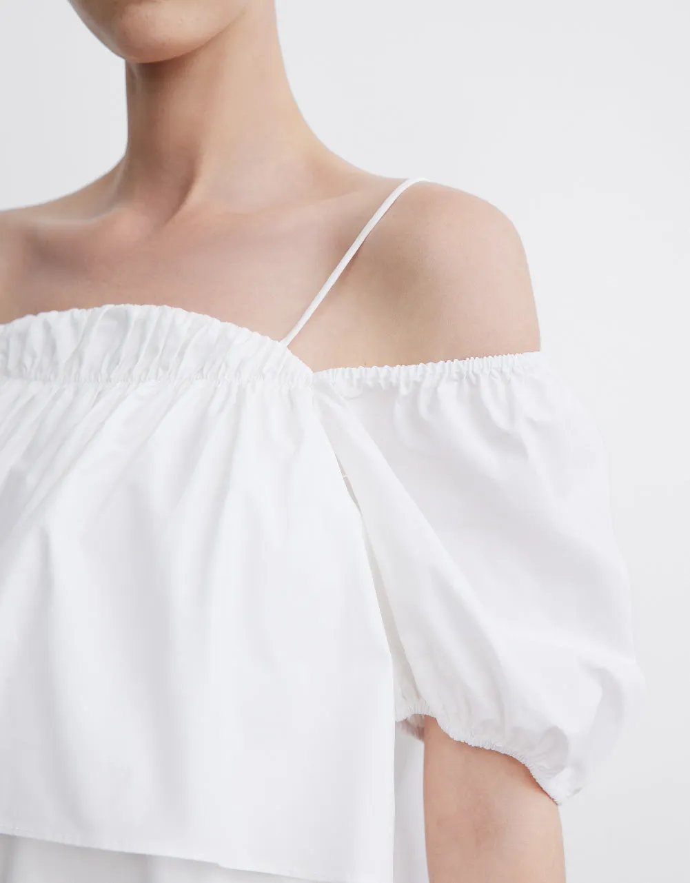 Puff Sleeve Off-Shoulder Overhead Shirt sold by Urban Revivo product image thumbnail 5