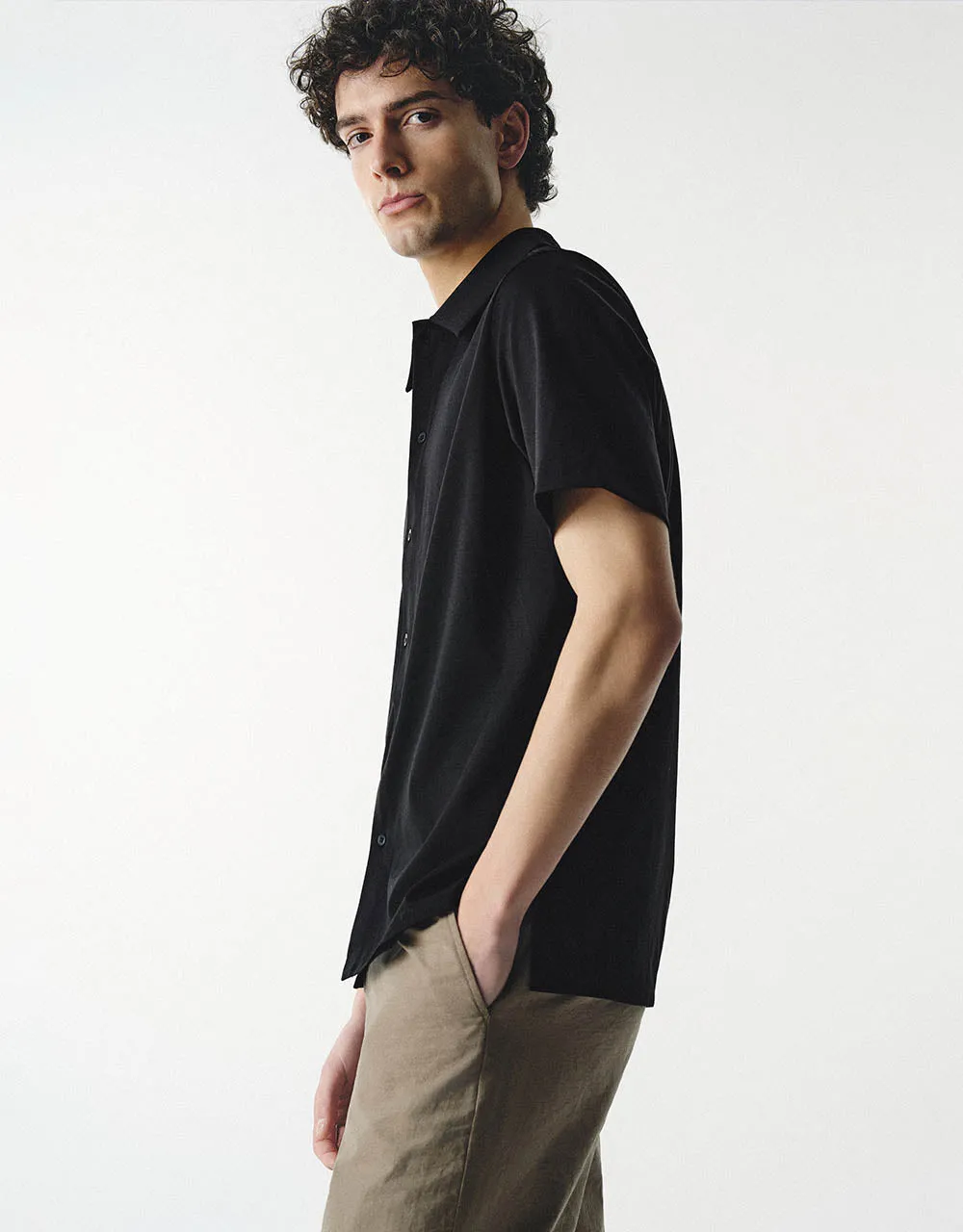 Button Up Straight Shirt sold by Urban Revivo product image thumbnail 3