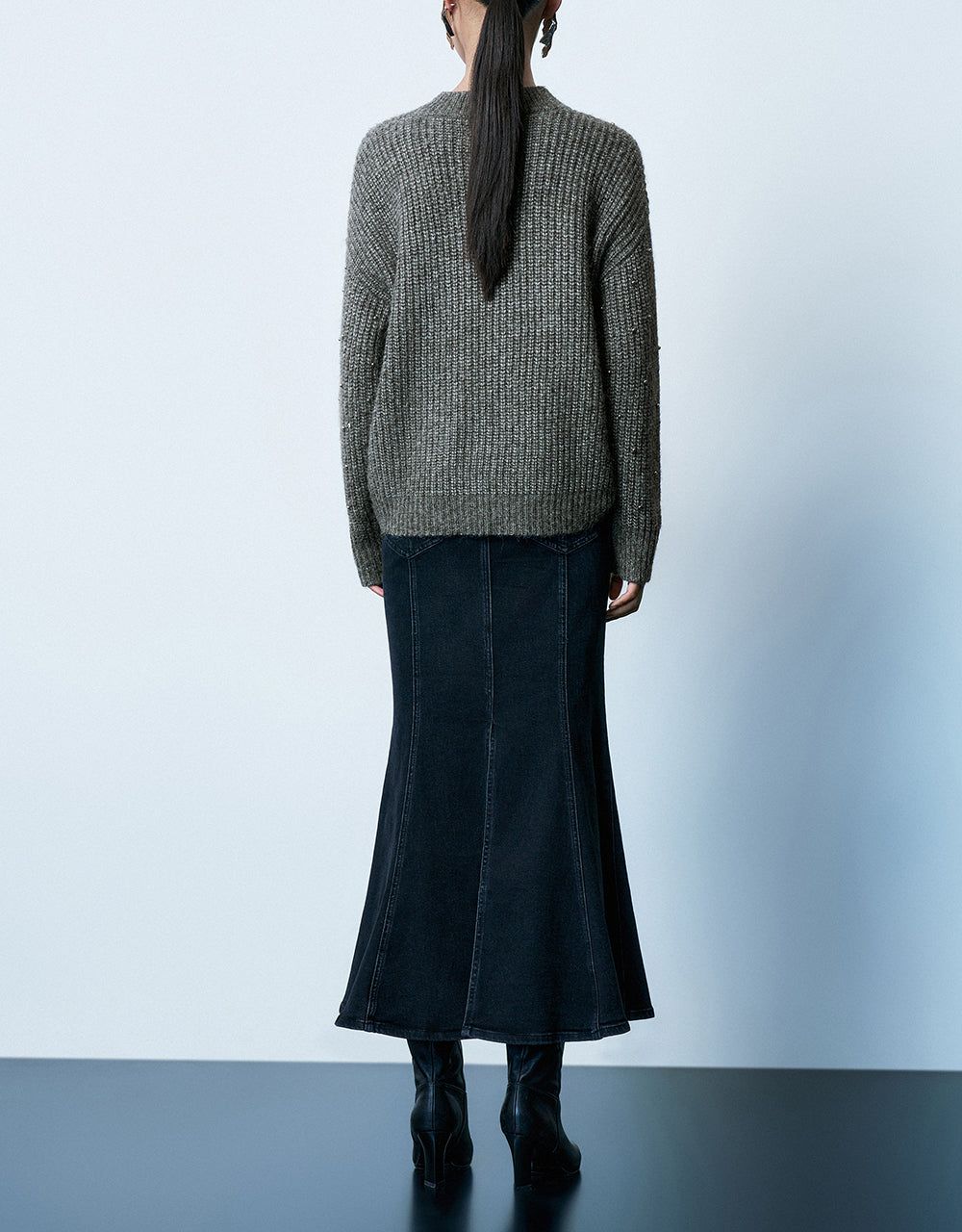 Skinny Fishtail Denim Skirt sold by Urban Revivo product image thumbnail 5