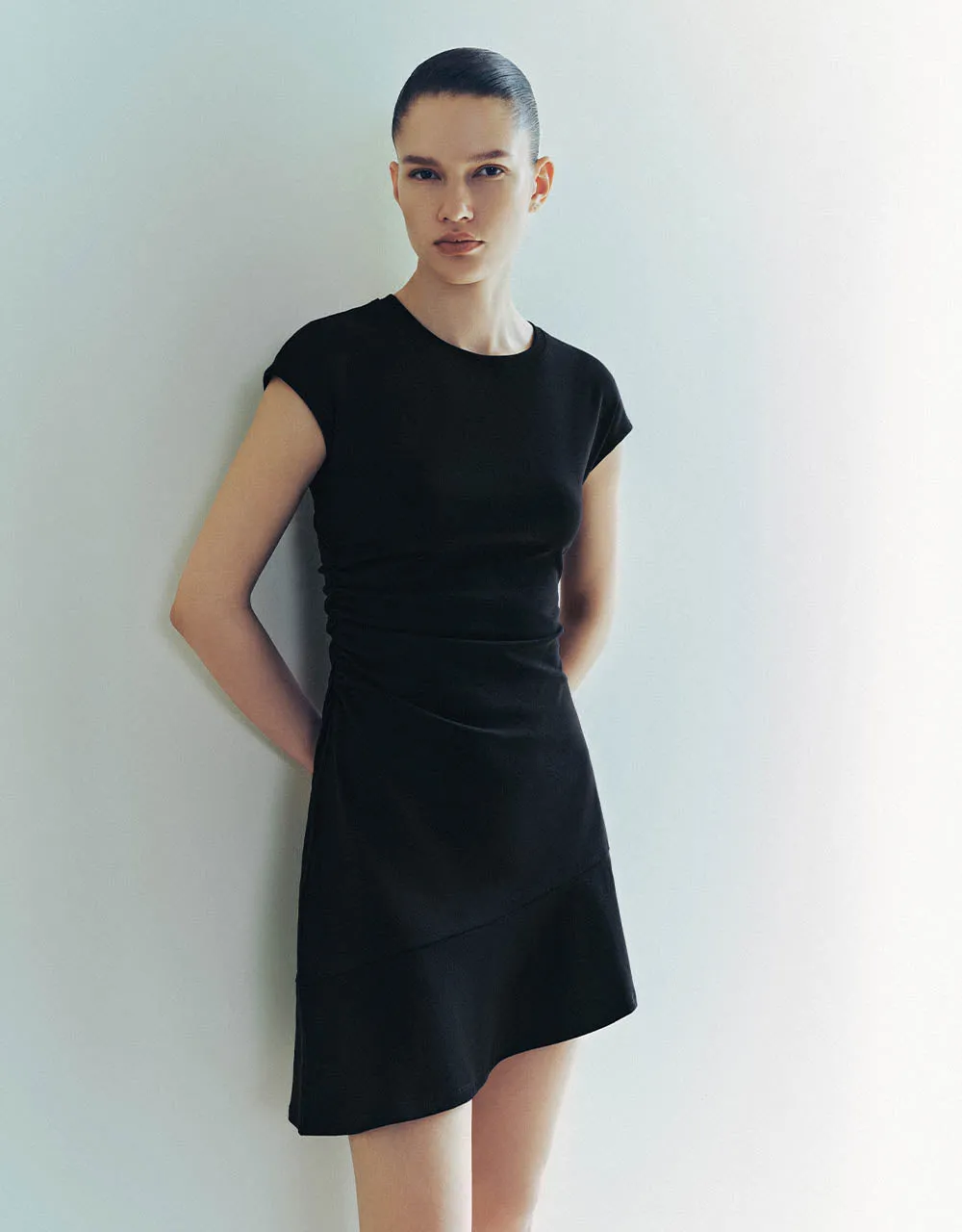 Drop Shoulder Sleeve Crew Neck A-Line Dress sold by Urban Revivo product image thumbnail 3