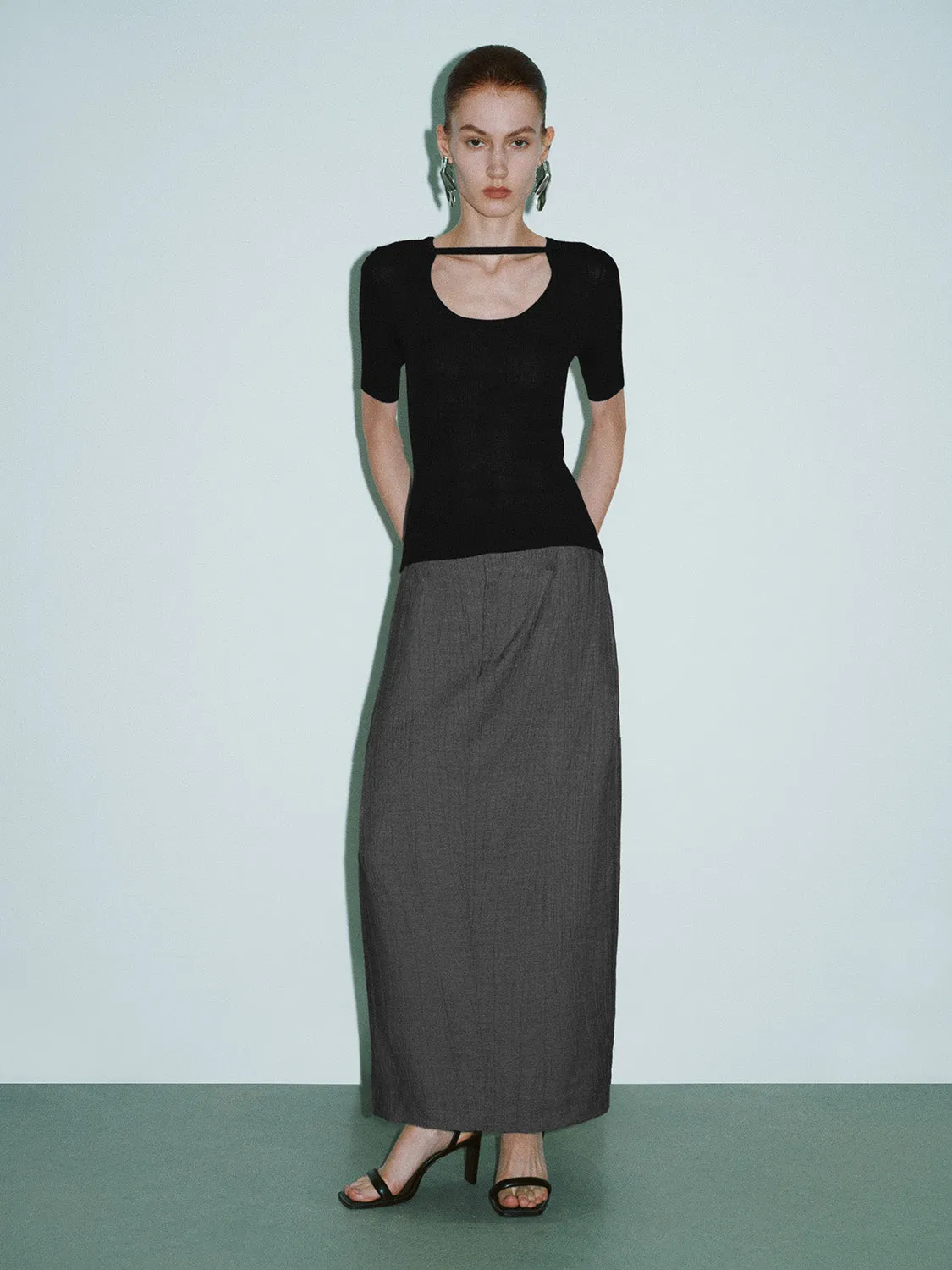 Keyhole Neck Skinny Knitted T-Shirt sold by Urban Revivo product image thumbnail 5