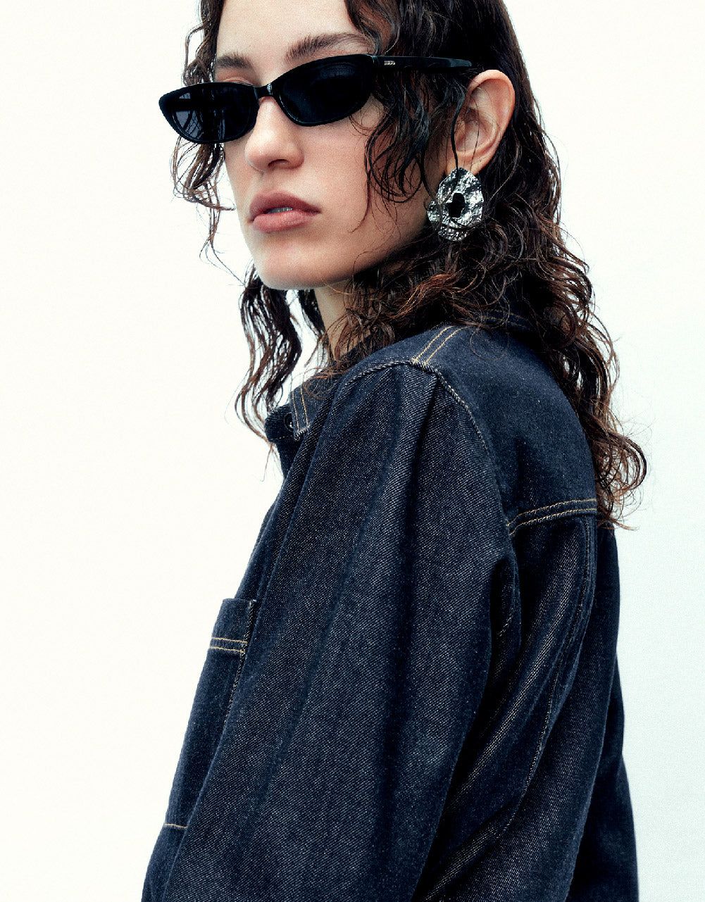 Button Up Lapel Denim Shirt sold by Urban Revivo product image thumbnail 5