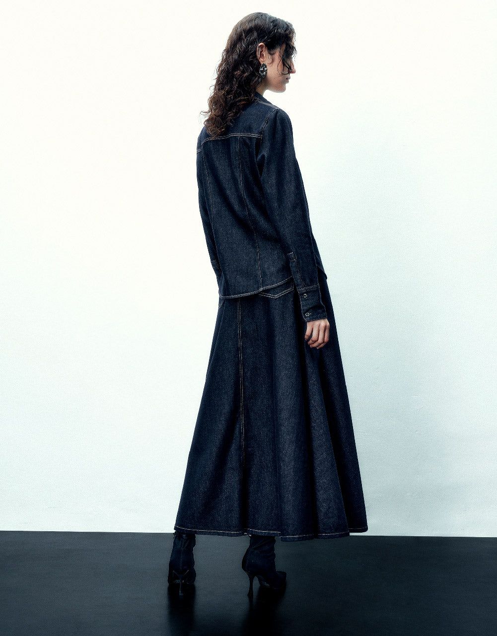 Button Up Lapel Denim Shirt sold by Urban Revivo product image thumbnail 4