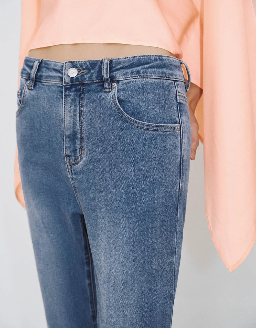 Split Hem Straight Jeans sold by Urban Revivo product image thumbnail 5