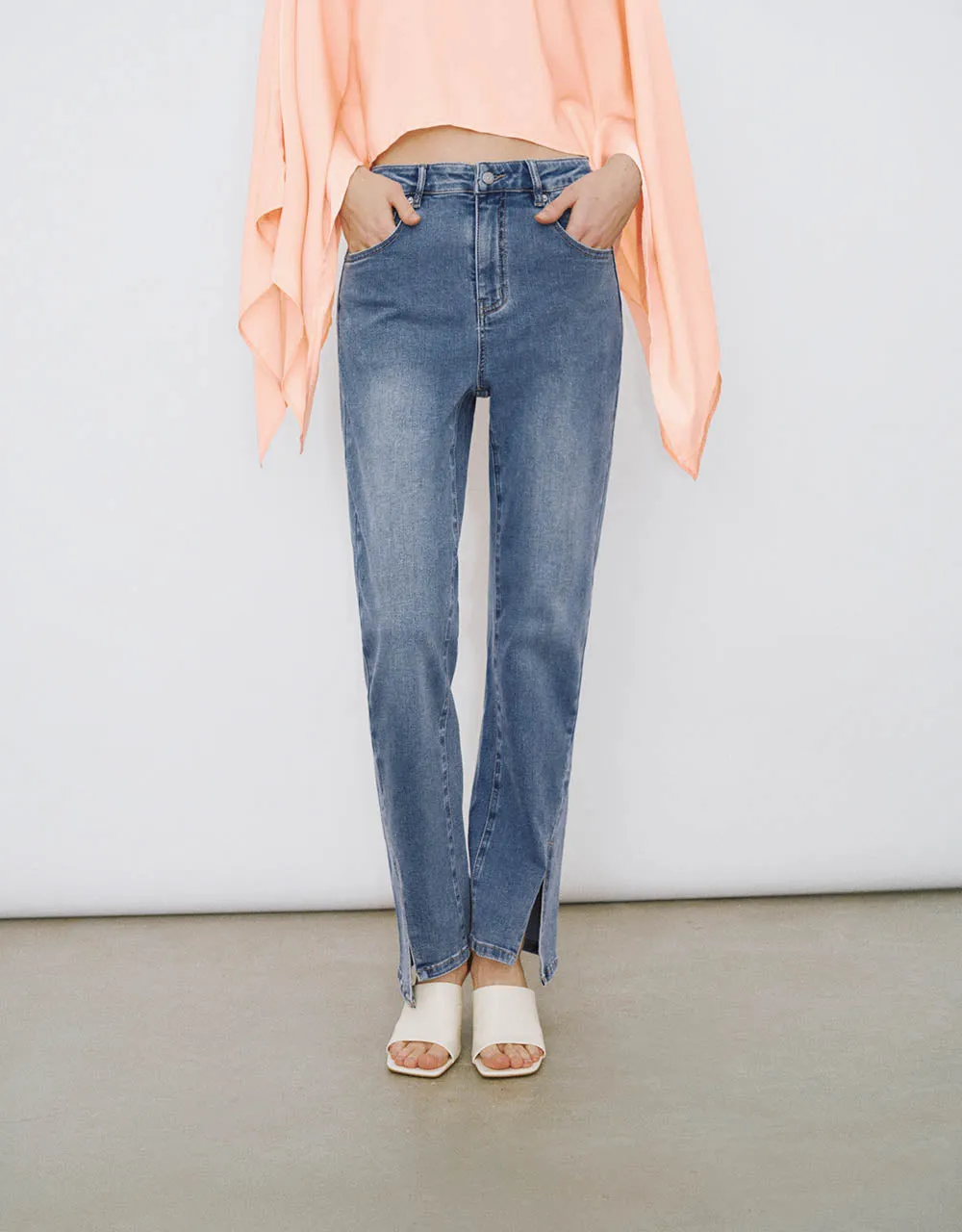 Split Hem Straight Jeans sold by Urban Revivo product image thumbnail 2