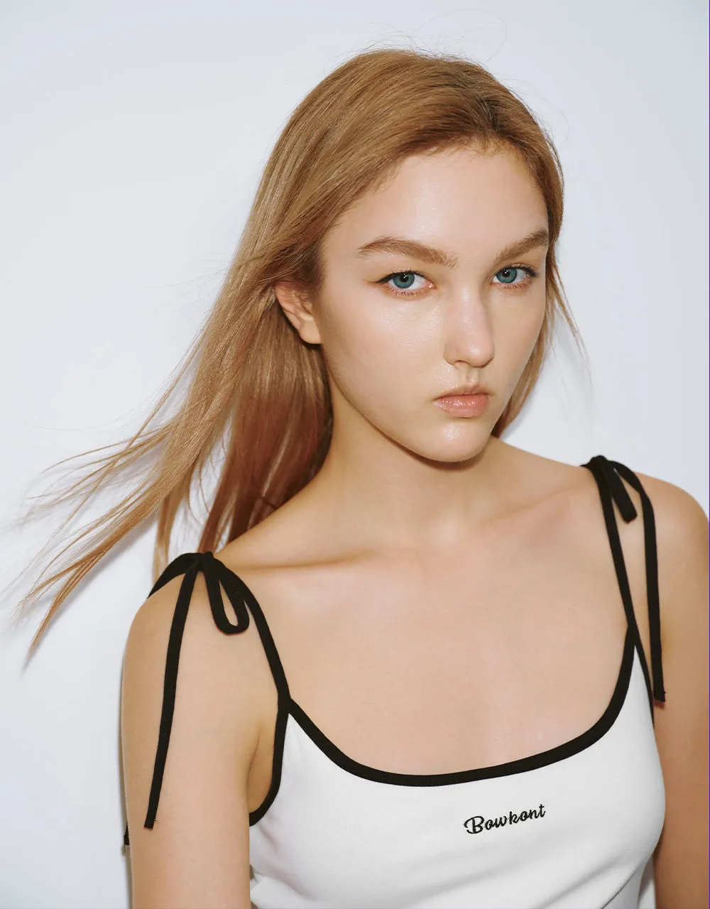 U Neck Cami Tank Top sold by Urban Revivo product image thumbnail 4