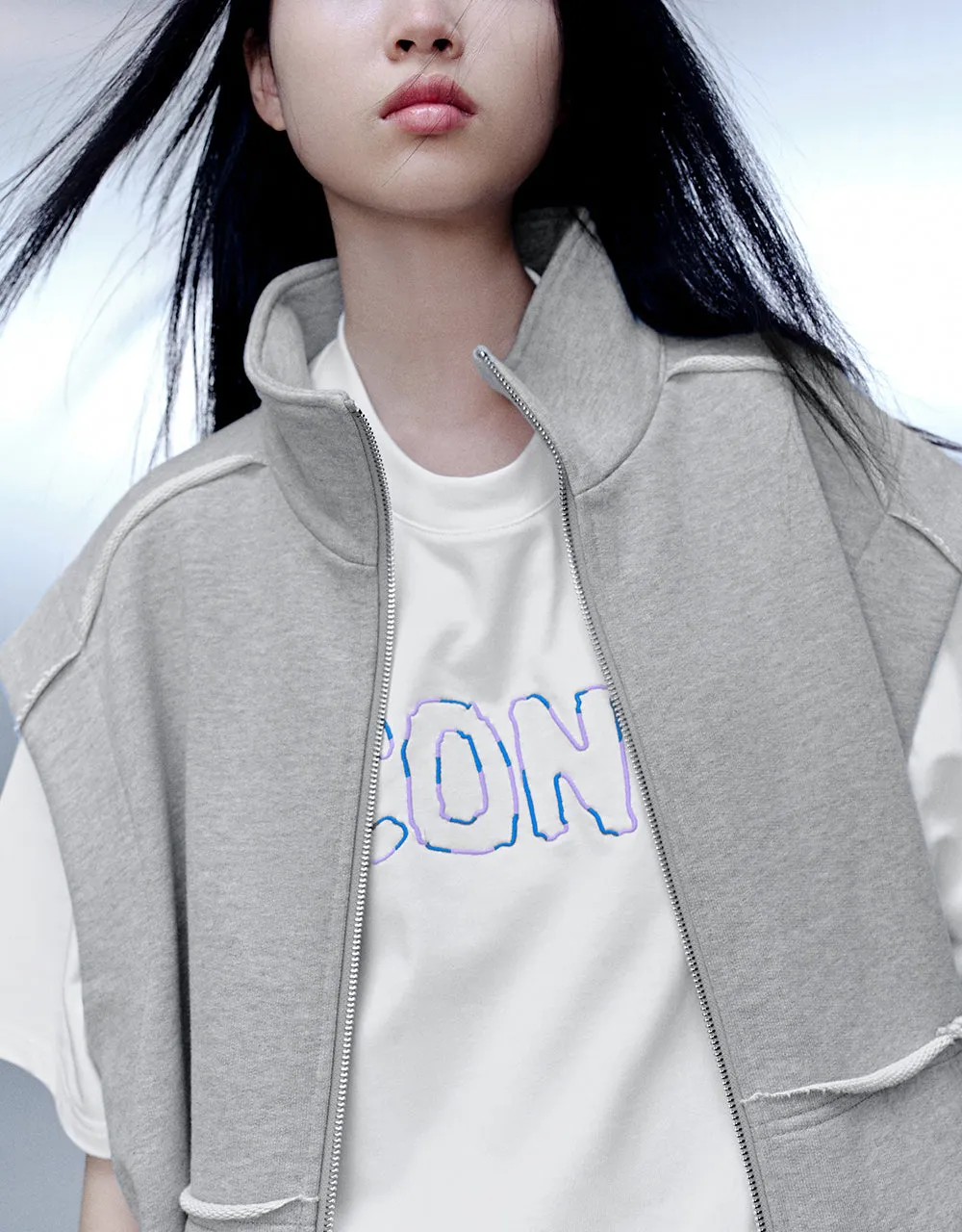 Zipper Front Stand Collar Waistcoat sold by Urban Revivo product image thumbnail 4