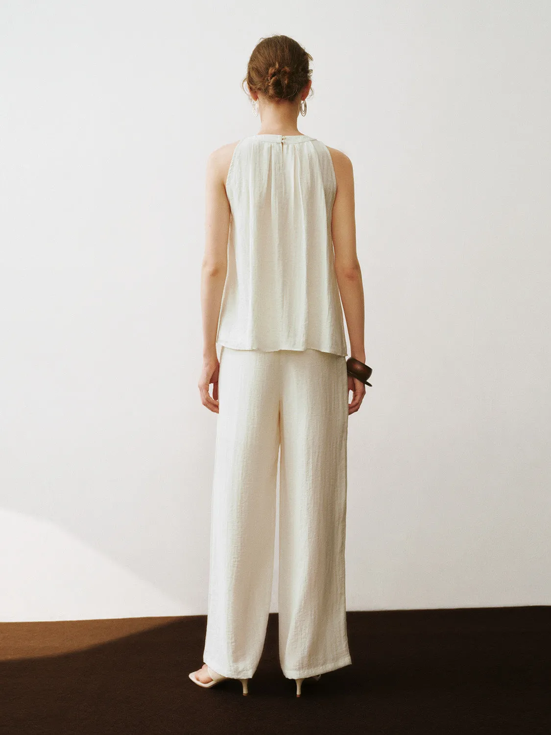 Sleeveless Loose Blouse sold by Urban Revivo product image thumbnail 4