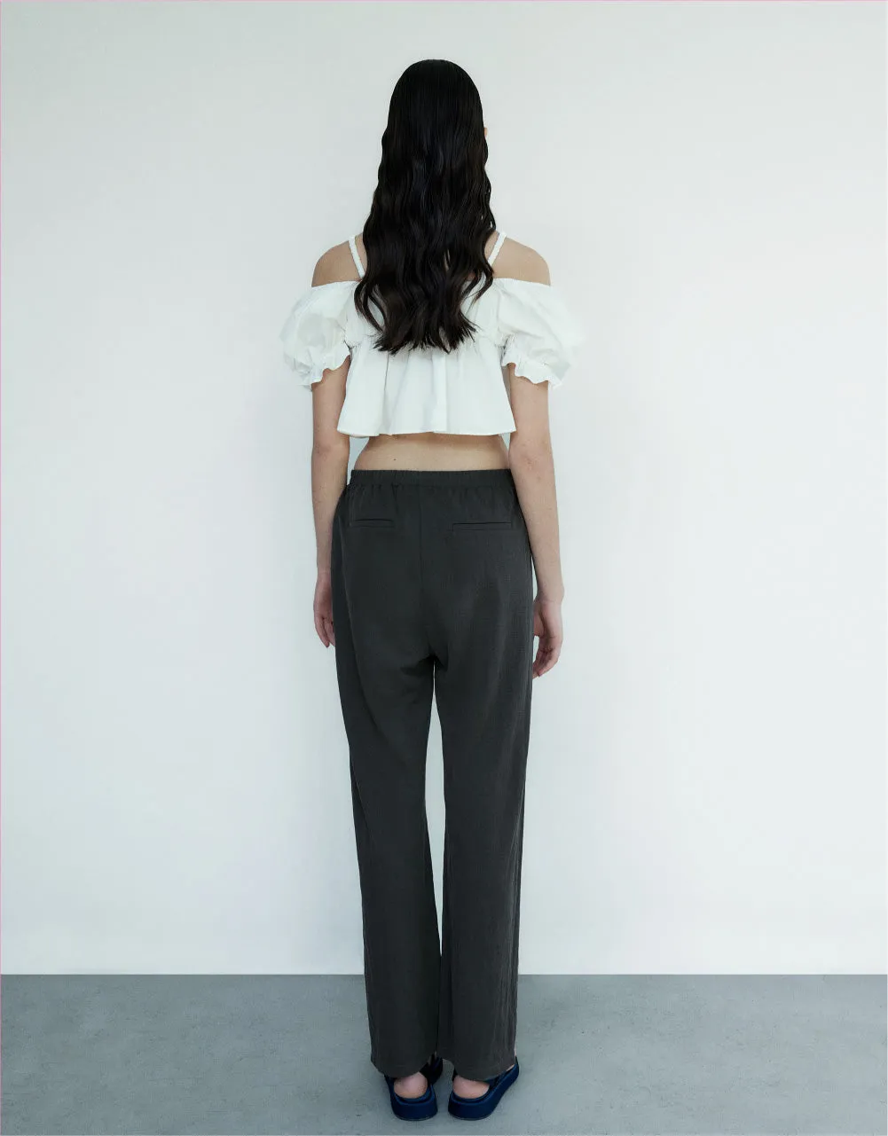 Elastic Waist Knitted Straight Pants sold by Urban Revivo product image thumbnail 4