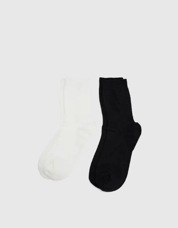 Textured Mid-Length Socks sold by Urban Revivo
