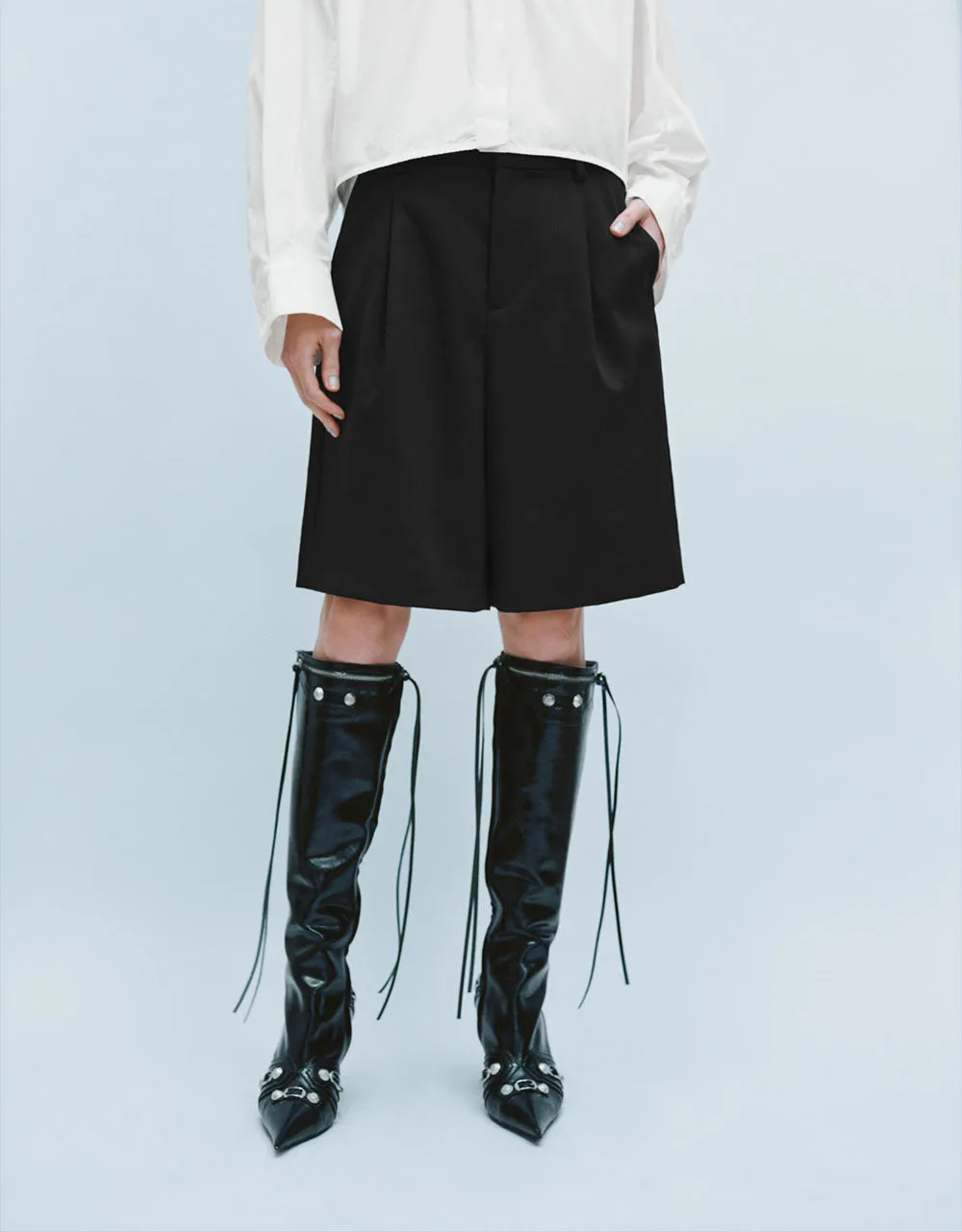 Tailored Loose Shorts sold by Urban Revivo product image thumbnail 2