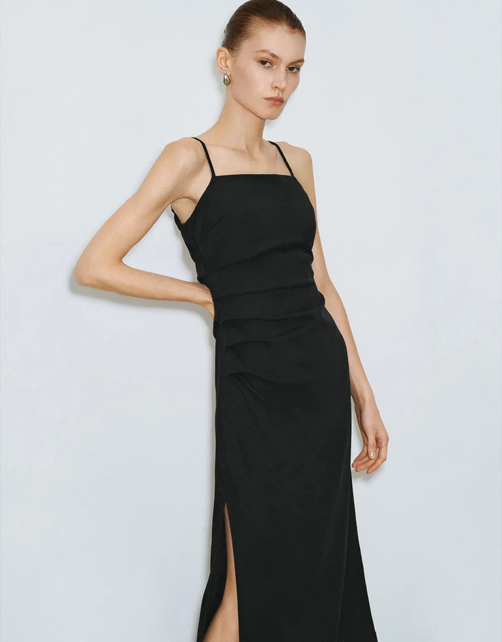 Skinny Denim Cami Dress sold by Urban Revivo product image thumbnail 3