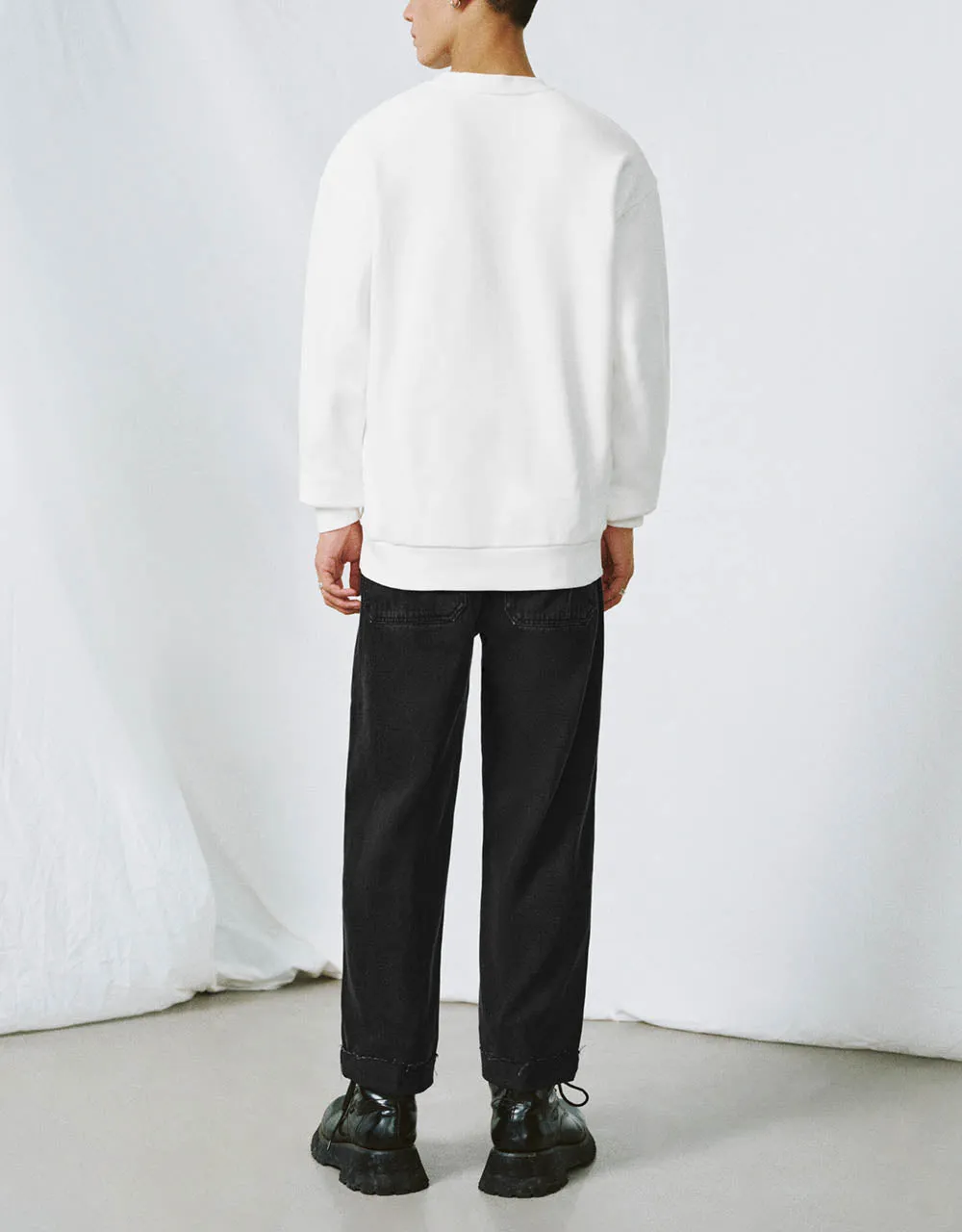 Raw Hem Straight Jeans sold by Urban Revivo product image thumbnail 5