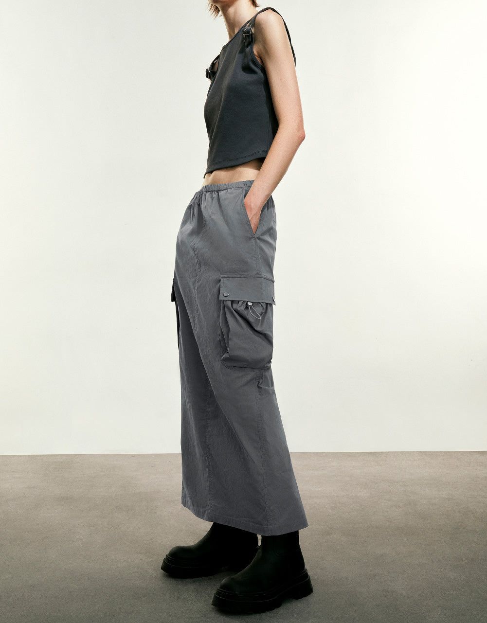 Midi Straight Skirt sold by Urban Revivo product image thumbnail 4