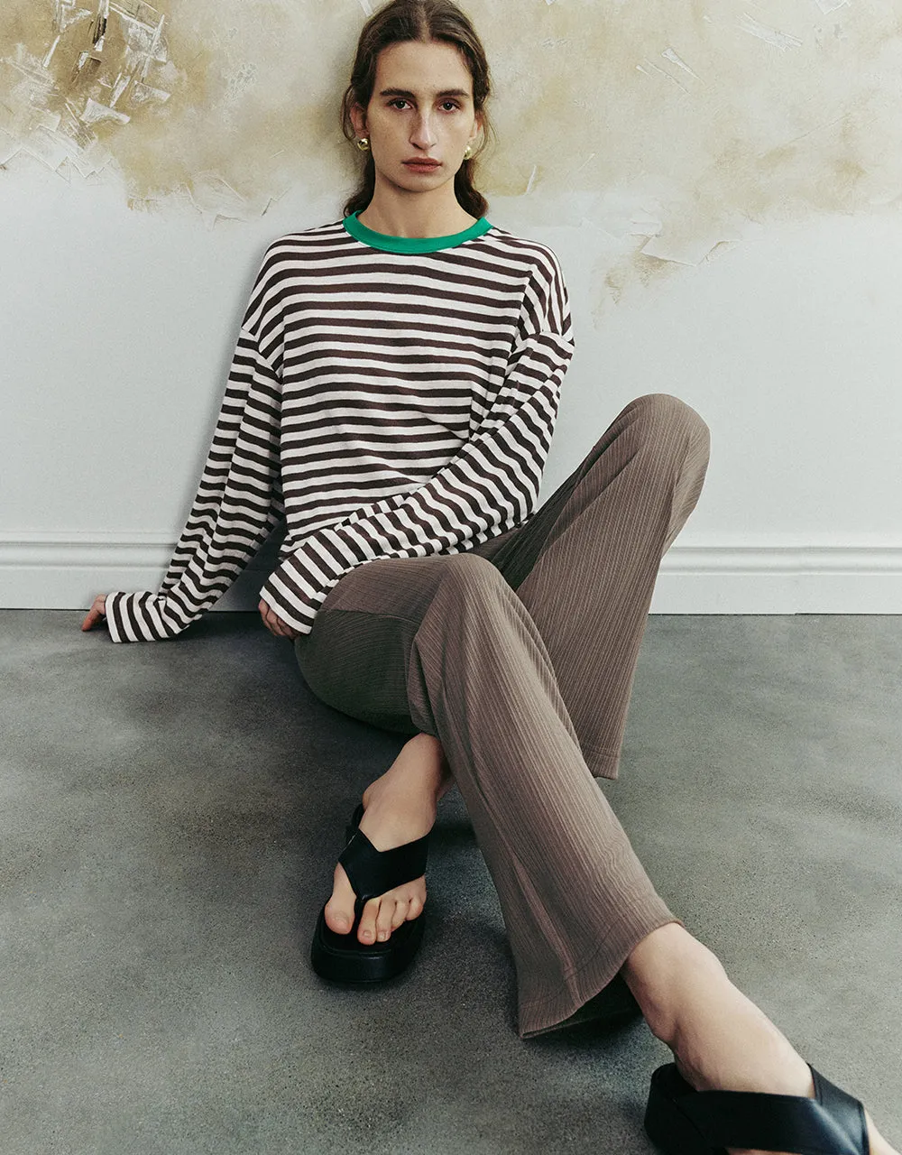 Striped Crew Neck Loose T-Shirt sold by Urban Revivo product image thumbnail 4