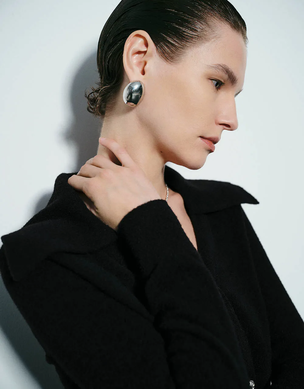 Lapel Straight Knitted Cardigan sold by Urban Revivo product image thumbnail 4