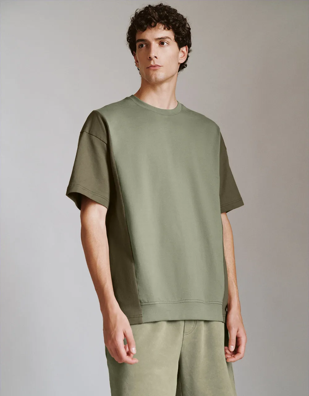 Crew Neck Loose T-Shirt sold by Urban Revivo product image thumbnail 3