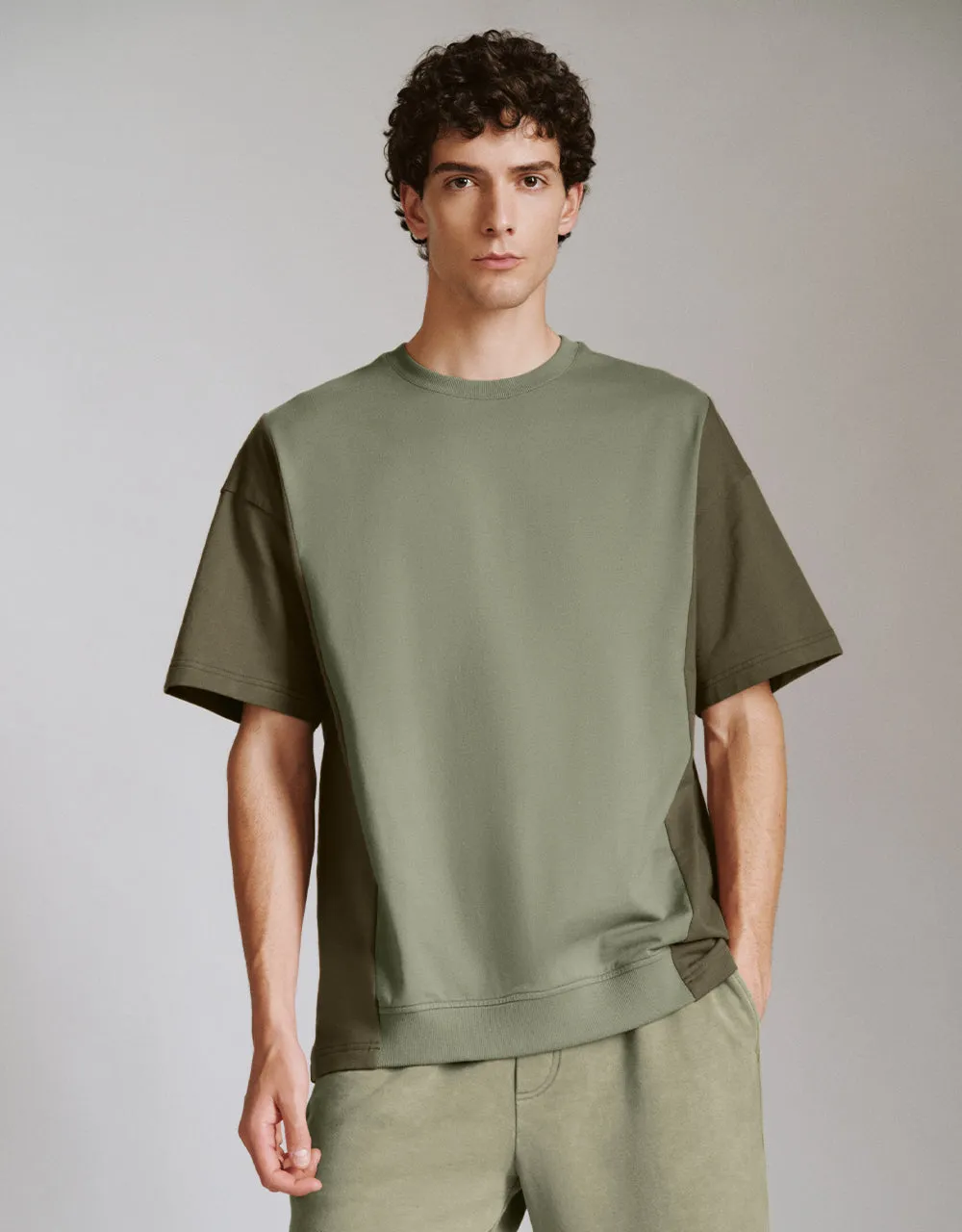 Crew Neck Loose T-Shirt sold by Urban Revivo