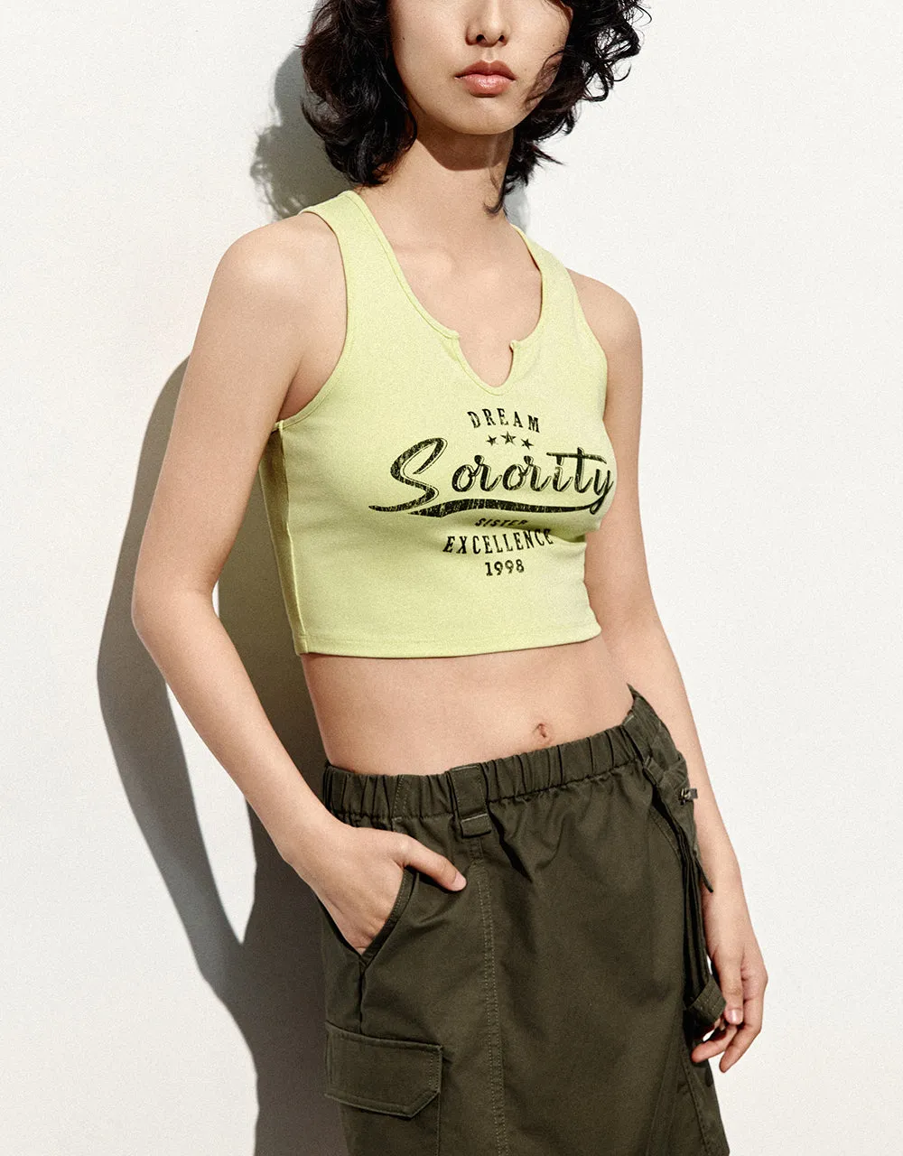 Cropped U Neck Tank Top sold by Urban Revivo product image thumbnail 2