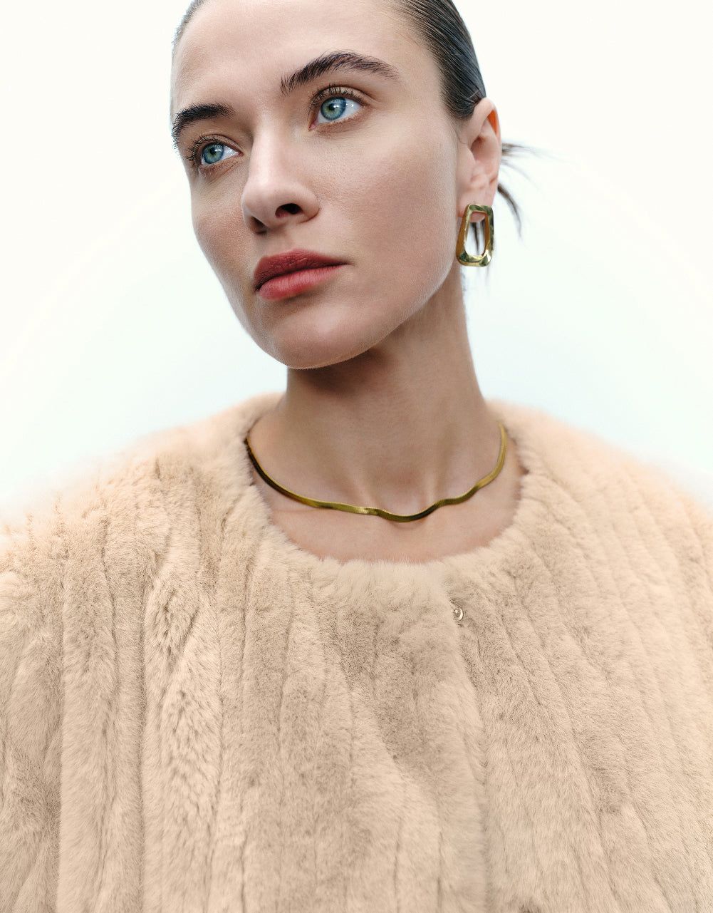 Fluffy Straight Jacket sold by Urban Revivo product image thumbnail 5