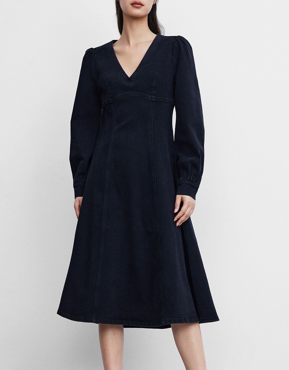 V Neck Puff Sleeve A-line Dress sold by Urban Revivo product image thumbnail 2