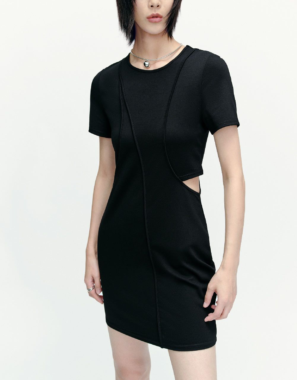 Cut-Out Crew Neck Skinny Dress sold by Urban Revivo product image thumbnail 3