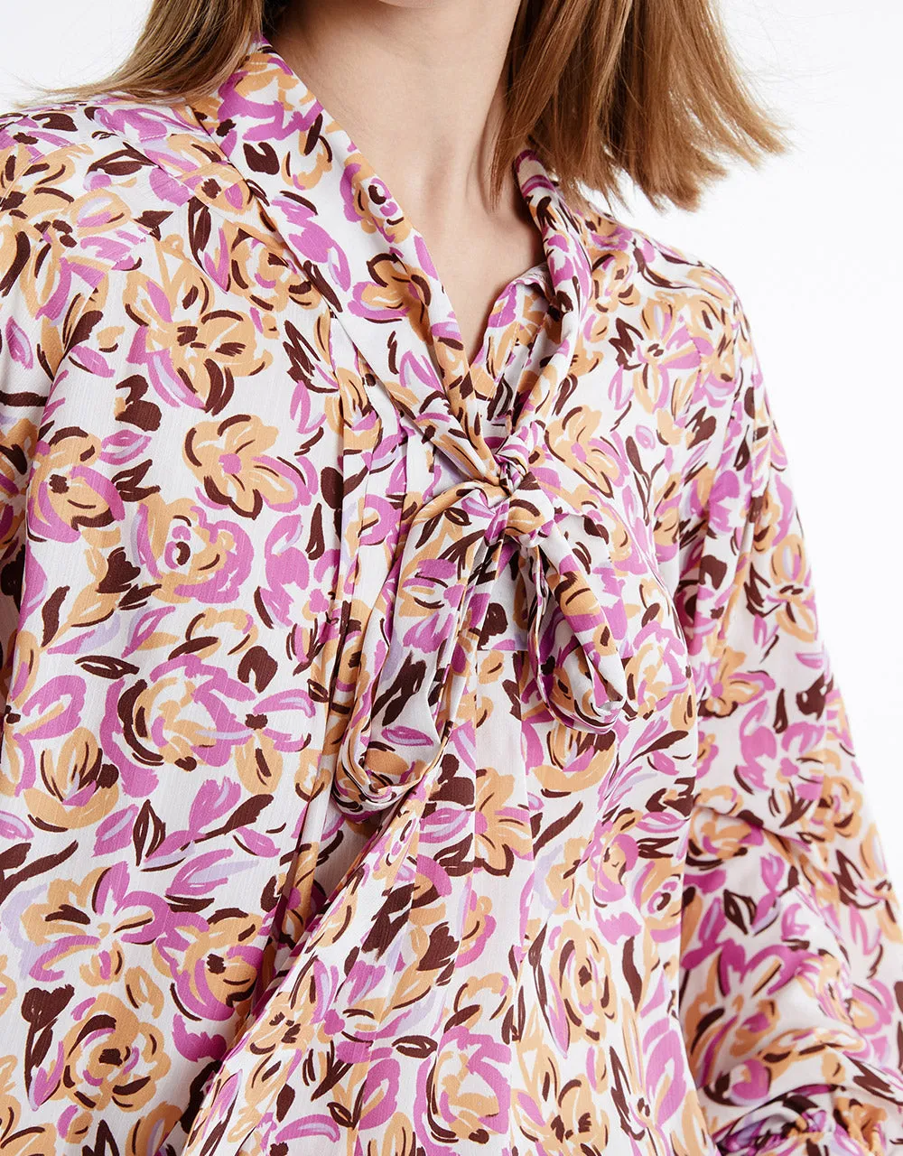Bow Detail Floral Blouse sold by Urban Revivo product image thumbnail 5