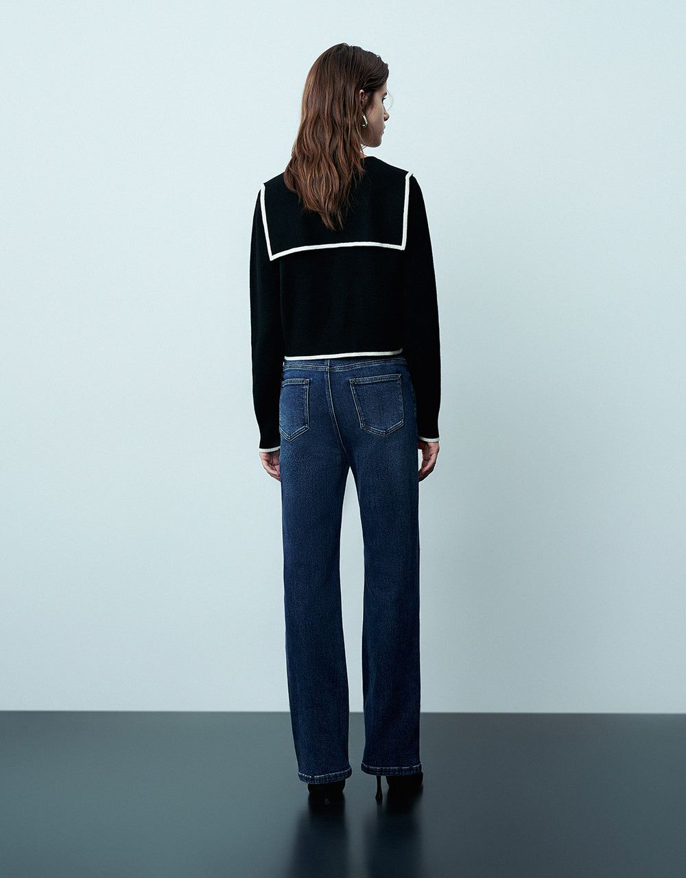 Straight Knitted T-Shirt sold by Urban Revivo product image thumbnail 4