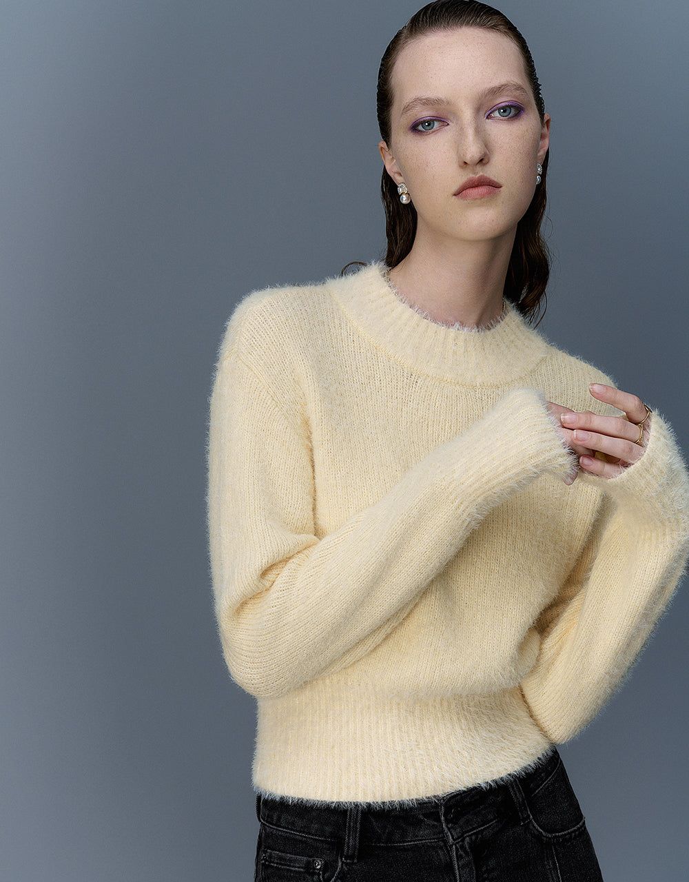 Drop Shoulder Sleeve Crew Neck Knitted T-Shirt sold by Urban Revivo product image thumbnail 3