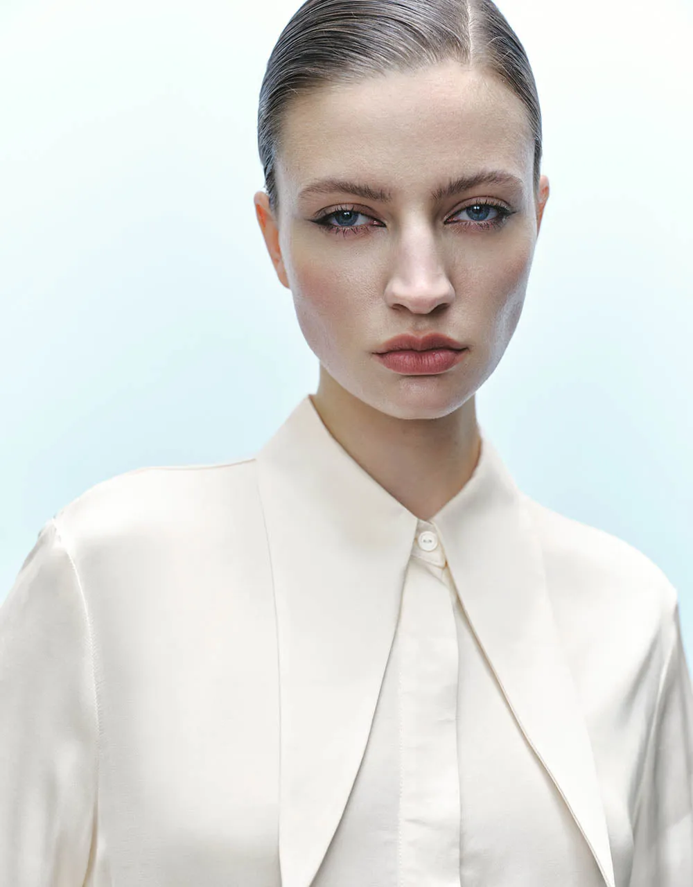 Button Up Straight Shirt sold by Urban Revivo product image thumbnail 5