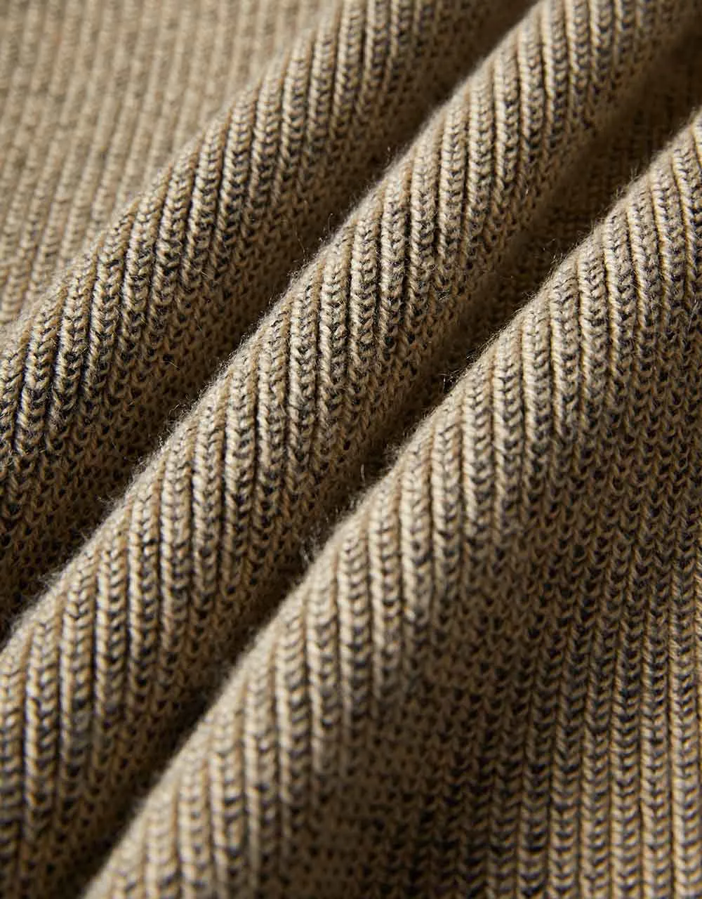 Colorblock Sweater Vest sold by Urban Revivo product image thumbnail 3