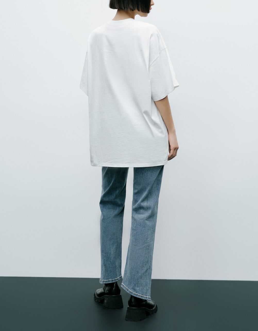 Straight Jeans sold by Urban Revivo product image thumbnail 4