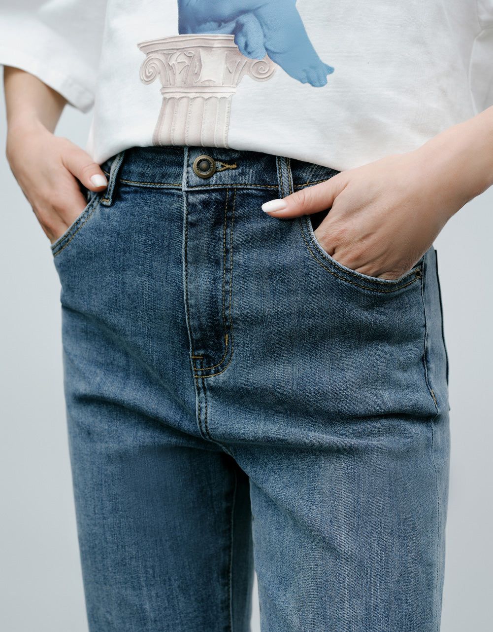 Straight Jeans sold by Urban Revivo product image thumbnail 5