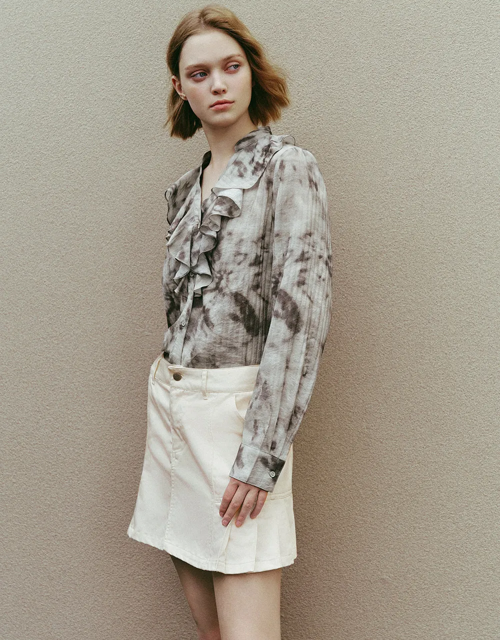 Ruffle Printed V-Neck Straight Shirt sold by Urban Revivo product image thumbnail 3