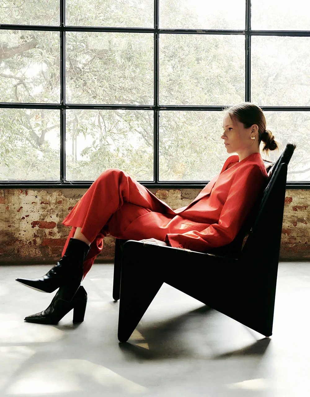 V-Neck Loose Blazer sold by Urban Revivo product image thumbnail 3