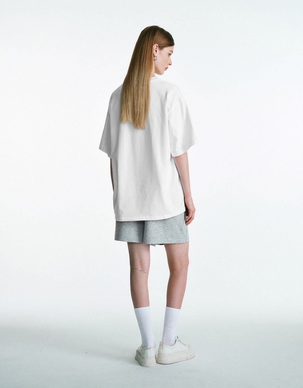 Letter Printed Crew Neck Loose T-Shirt sold by Urban Revivo product image thumbnail 4