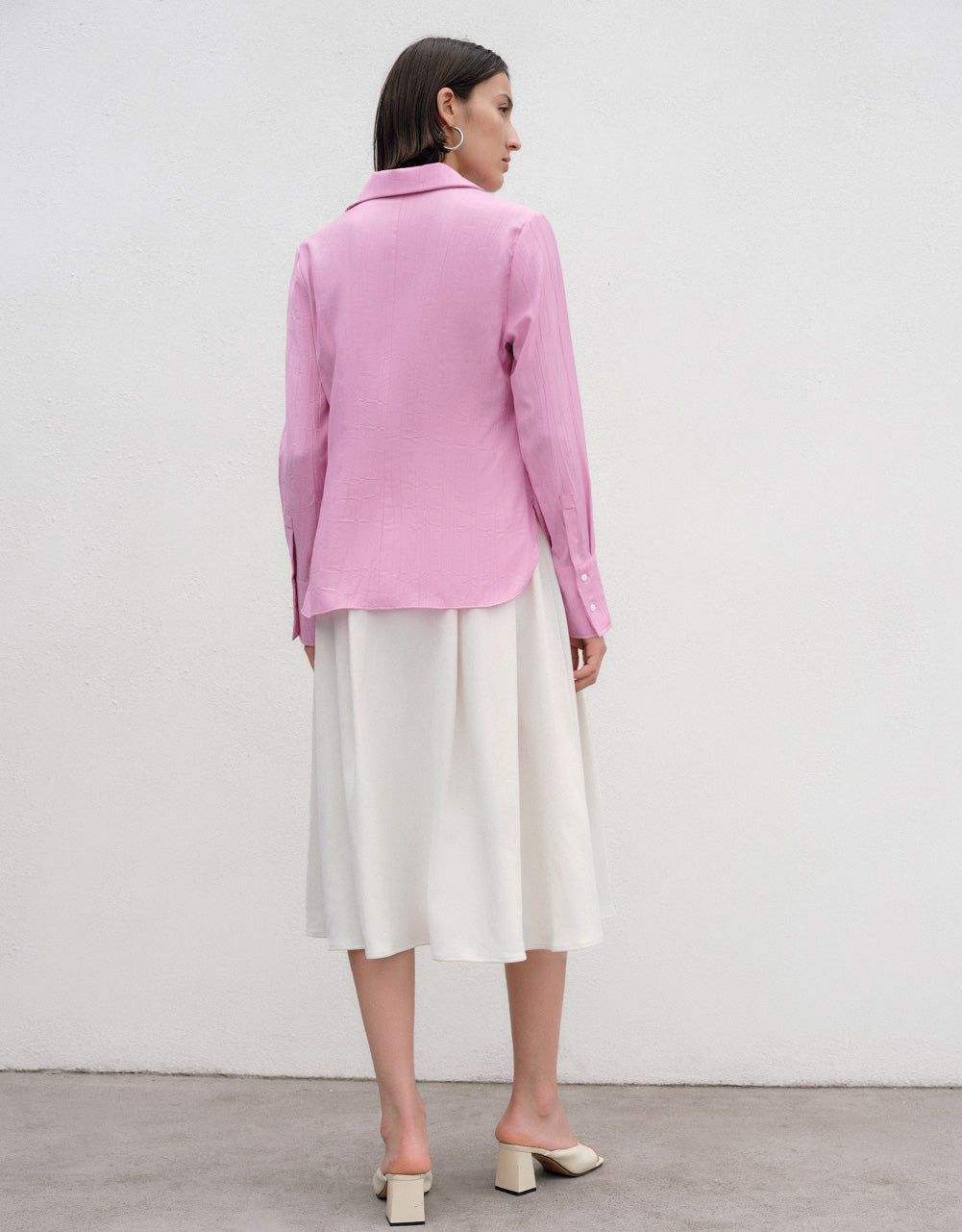 Thin Textured Straight Shirt sold by Urban Revivo product image thumbnail 4