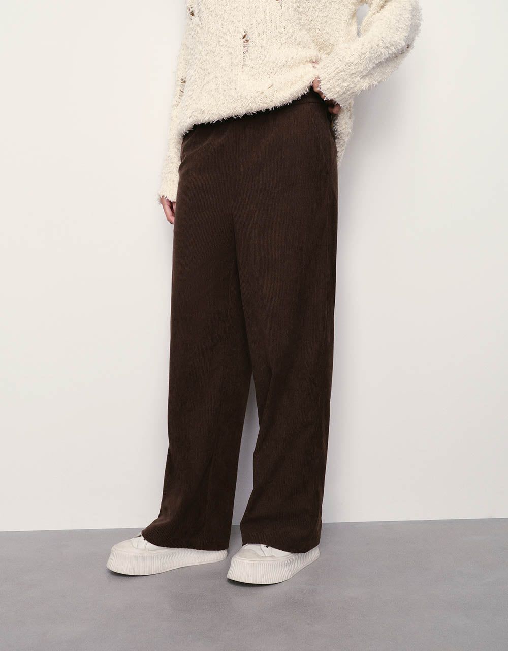 Elastic Waist Wide-Leg Pants sold by Urban Revivo product image thumbnail 4