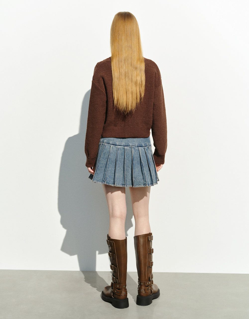 Flower Embroidered V-Neck Knitted Cardigan sold by Urban Revivo product image thumbnail 4