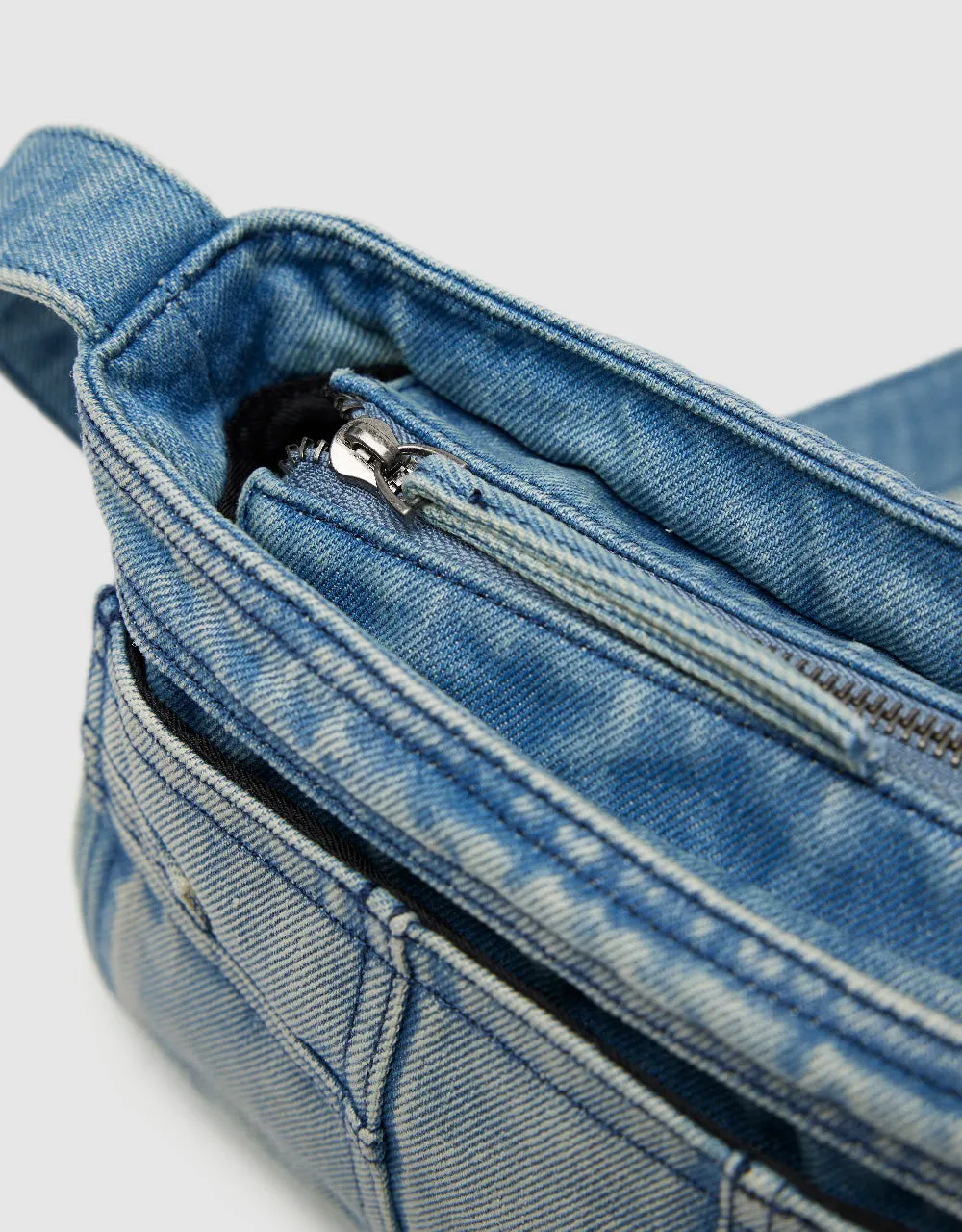 Denim Shoulder Bag sold by Urban Revivo product image thumbnail 5