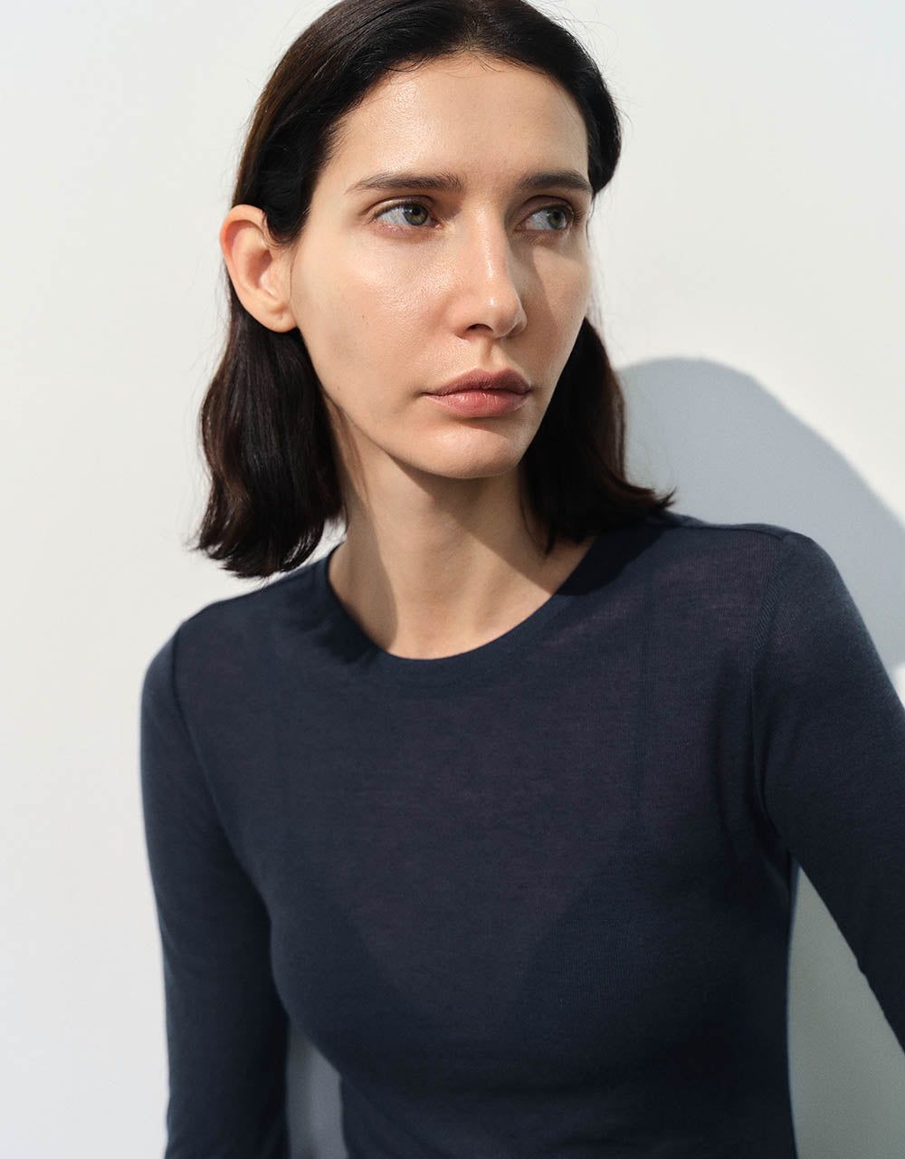 Crew Neck Skinny T-Shirt sold by Urban Revivo product image thumbnail 5