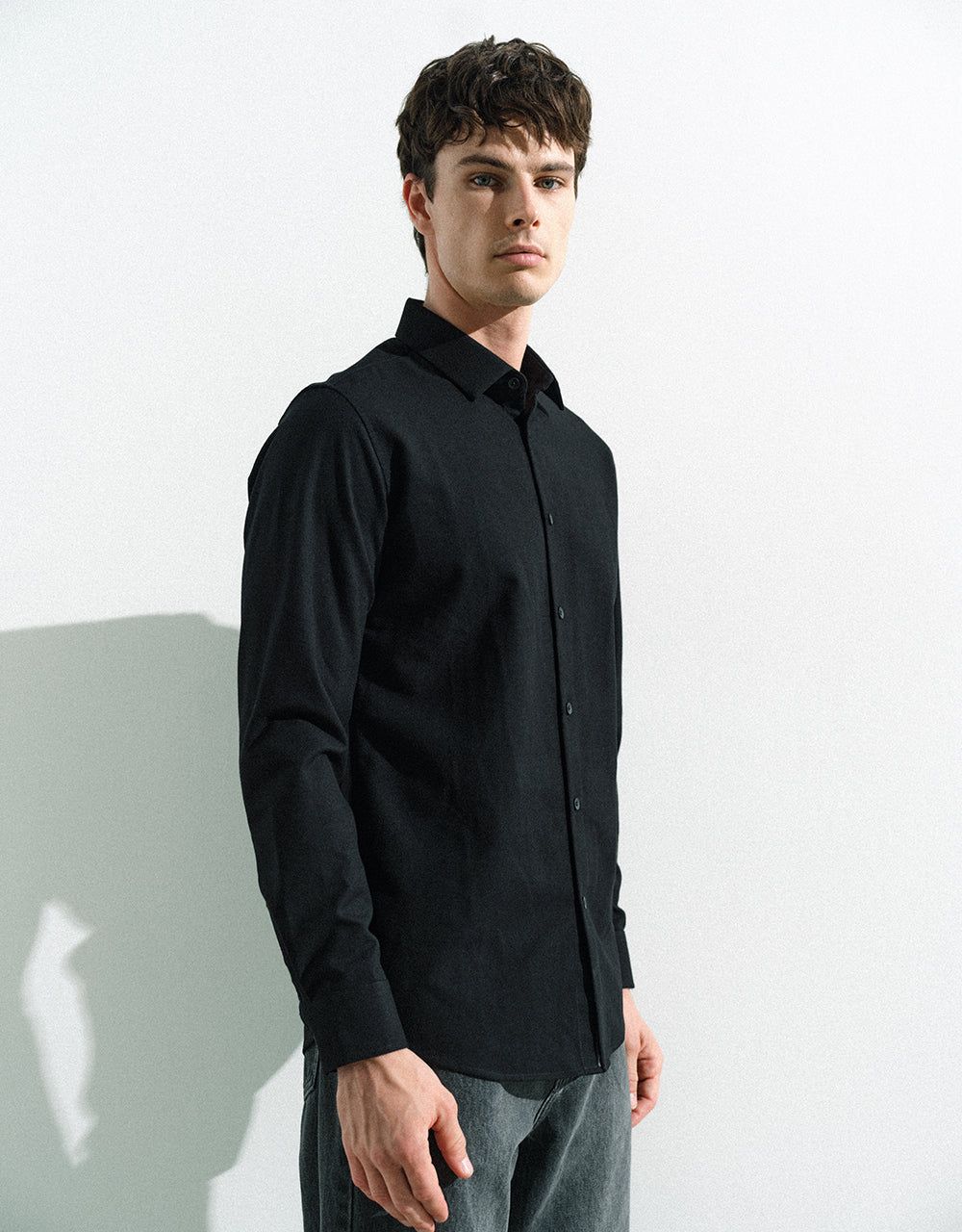 Button Up Straight Shirt sold by Urban Revivo product image thumbnail 2