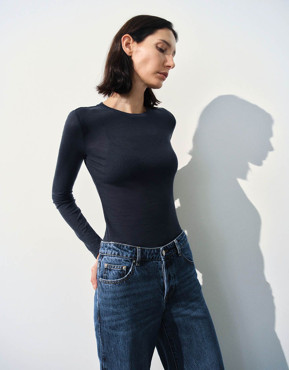 Crew Neck Skinny T-Shirt sold by Urban Revivo product image thumbnail 3