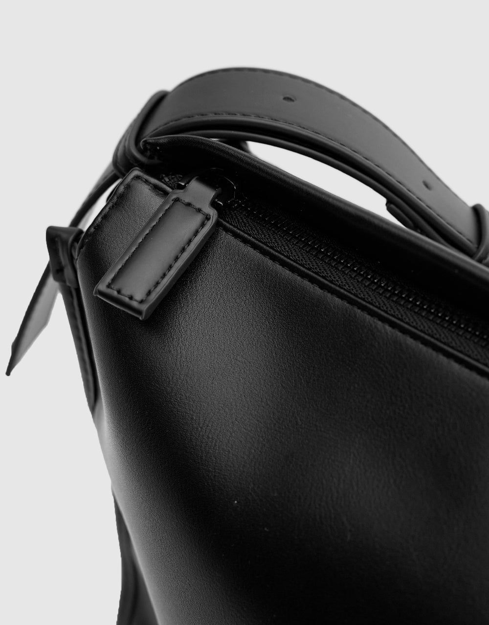 Vegan Leather Crossbody Bag sold by Urban Revivo product image thumbnail 5