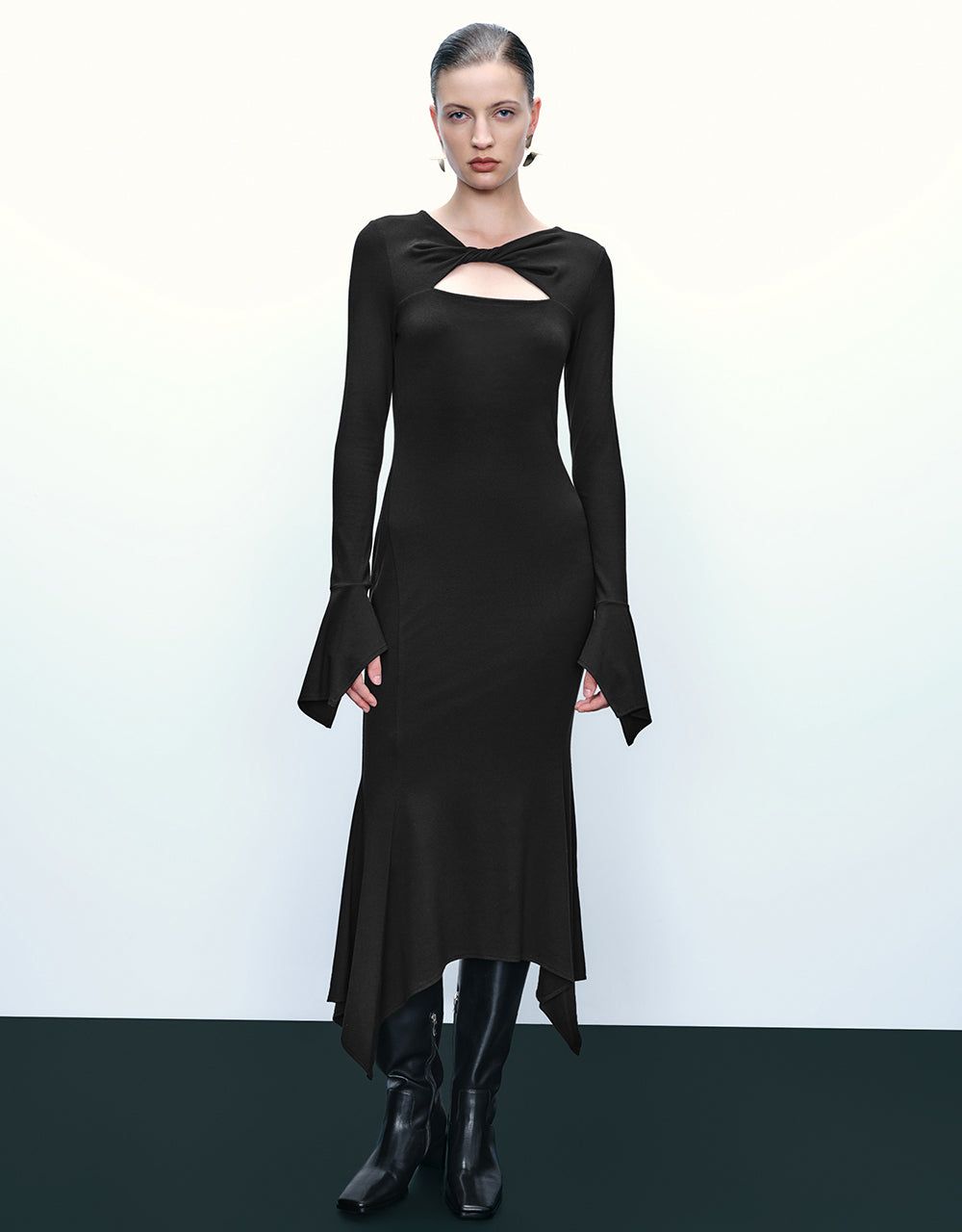 Cut-Out Skinny Knitted Dress sold by Urban Revivo