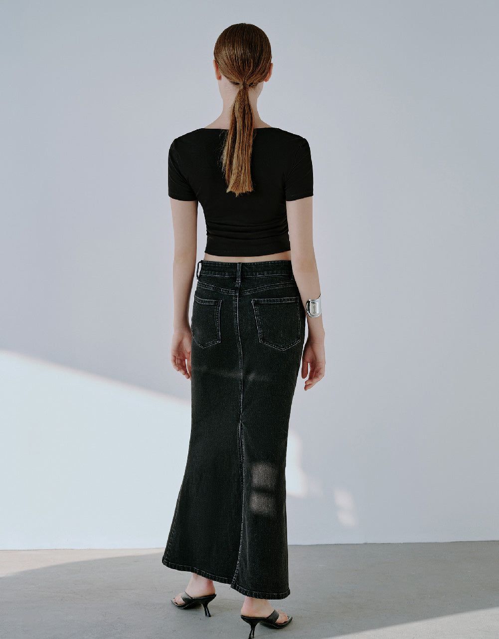 Square-cut Collar Skinny T-Shirt sold by Urban Revivo product image thumbnail 4